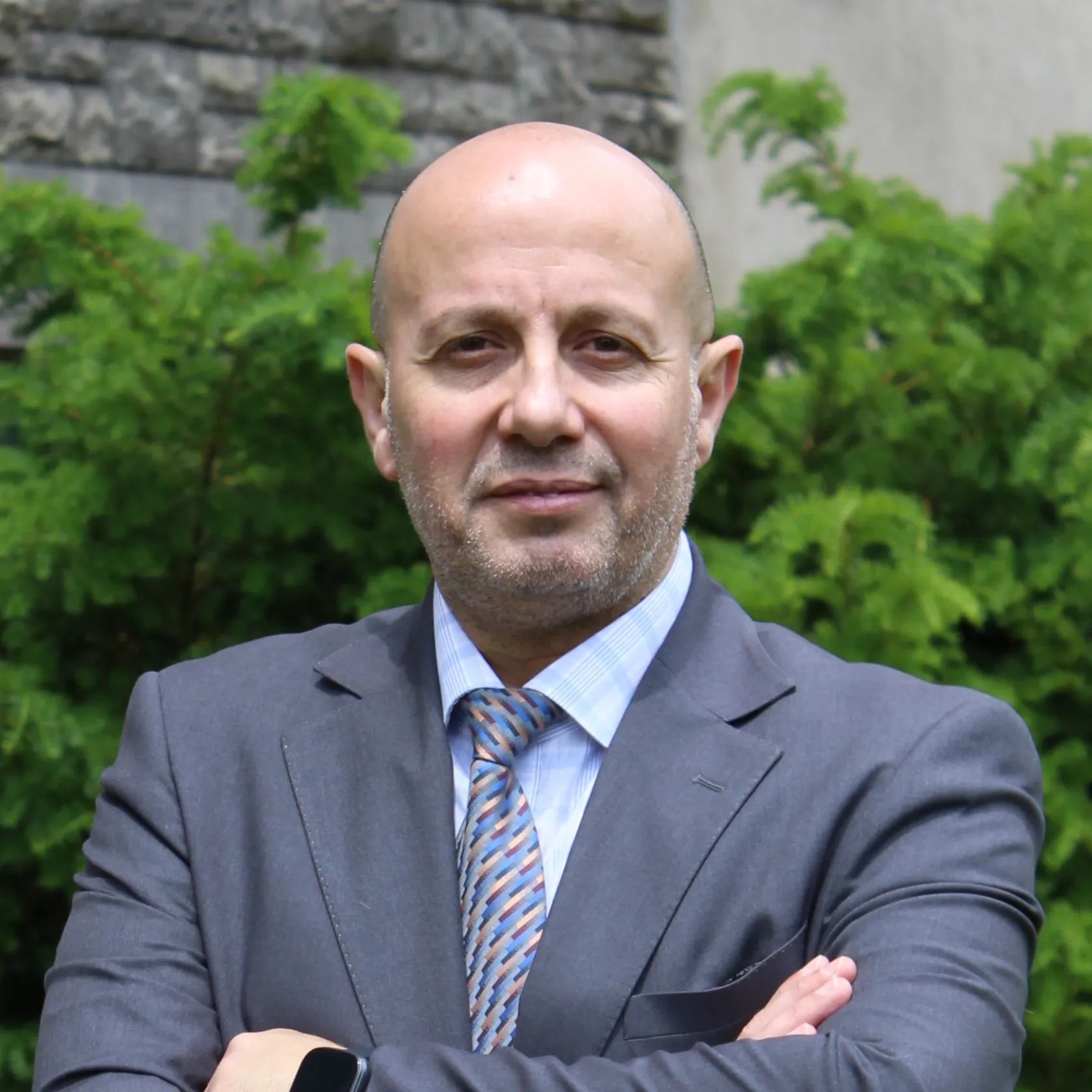 Mohamed Abuzayed - Professional Immigration Consultant